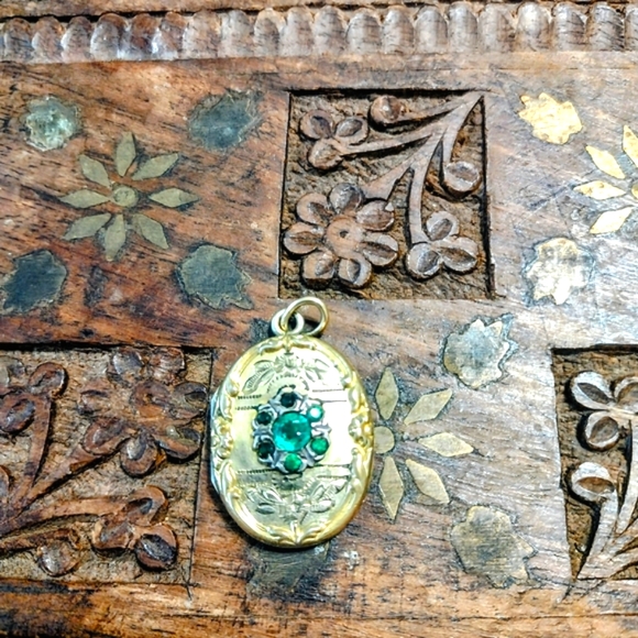 Jewelry - Antique Gold Locket With Green Paste Gems